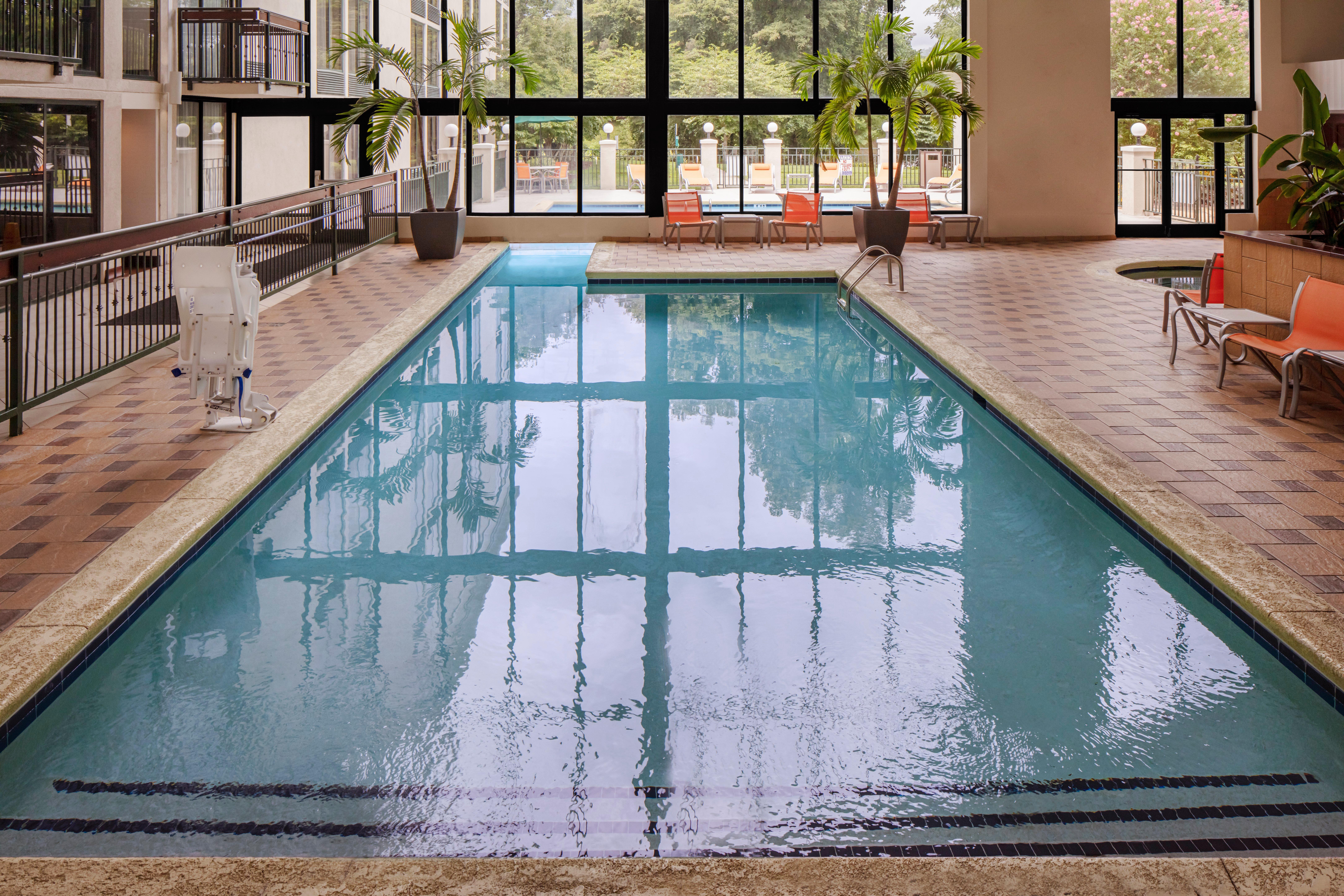 Holiday Inn Asheville - Biltmore West By Ihg Exterior photo