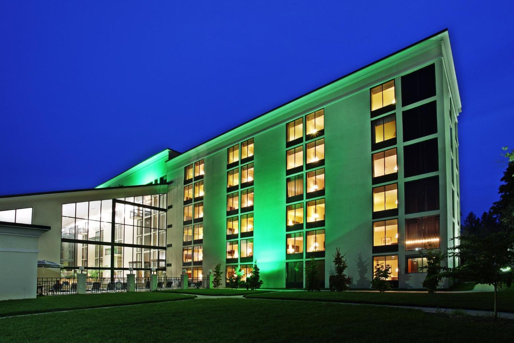 Holiday Inn Asheville - Biltmore West By Ihg Exterior photo